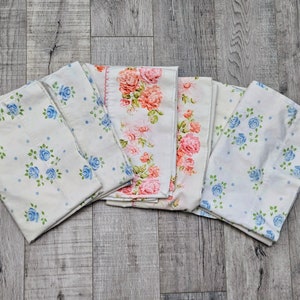 Vintage Standard Pillowcases-Vintage Bedding-Floral Pillowcase-Retro Bedding-Mid Century Linen-Flower Pillowcase-Flower Power-MCM