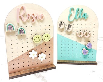 Personalized Earring Display Stand - Wooden Earring Holder - Gifts for Girls - Jewelry Stand - Wooden Earring Display Stand