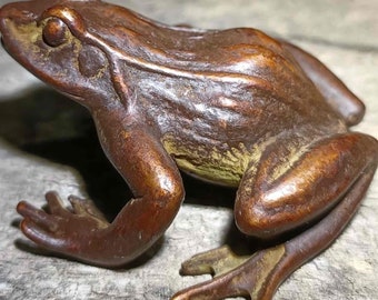 2.4" Antique Brass Frog Statue, Solid brass carved statue, tea pet, antique collection, home decoration