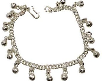 Spring-lock Clasp 9 Inches Charm Bracelet Charm Bracelet Handlinked Silvertone Bell Clusters