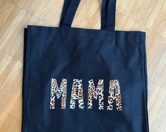 Tasche Mama Leomuster. Shopper mit der Aufschrift Mama in Leoparden Muster. Personalisierbar.