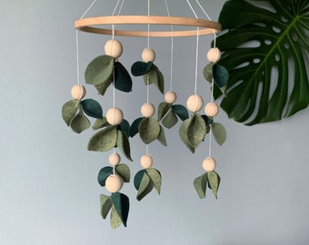 Forest baby mobile, leaf crib mobile, green floral baby mobile, hanging mobile, wooden crib mobile, green mobile