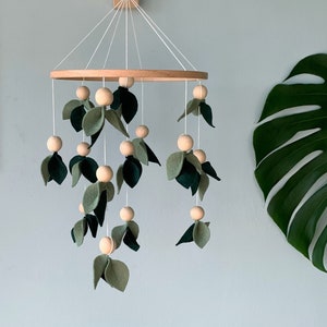 Móvil de bebé con diseño de bosque, móvil de cuna con hojas, móvil de bebé con flores verdes, móvil colgante, móvil de cuna de madera, móvil verde