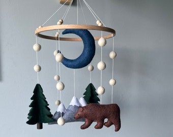 Forest baby mobile, mountains and trees crib mobile, green floral baby mobile, hanging mobile, woodland crib mobile, bear nursery mobile