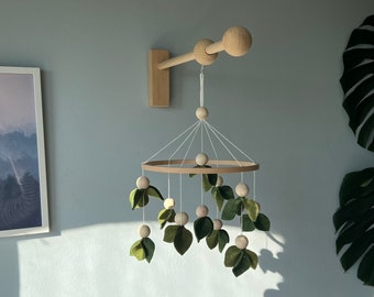 Forest baby mobile, feuille crib mobile, green floral baby mobile, hanging mobile, crib en bois mobile, green mobile