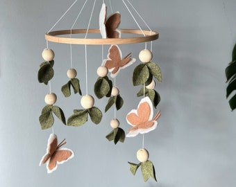 Butterflies baby mobile, leaf crib mobile, green floral baby mobile, hanging mobile, wooden crib mobile, baby shower gift.