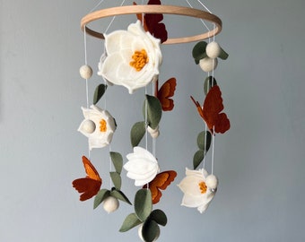 Flowers baby mobile, Butterfly crib mobile, green floral baby mobile, hanging felt mobile, cot mobile for baby girl, flowers nursery decor