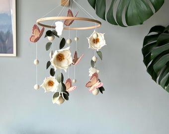 Flowers baby mobile, Butterfly crib mobile, green floral baby mobile, hanging felt mobile, cot mobile for baby girl, flowers nursery decor