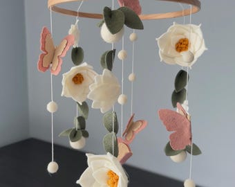 Flowers baby mobile, Butterfly crib mobile, green floral baby mobile, hanging felt mobile, cot mobile for baby girl, flowers nursery decor