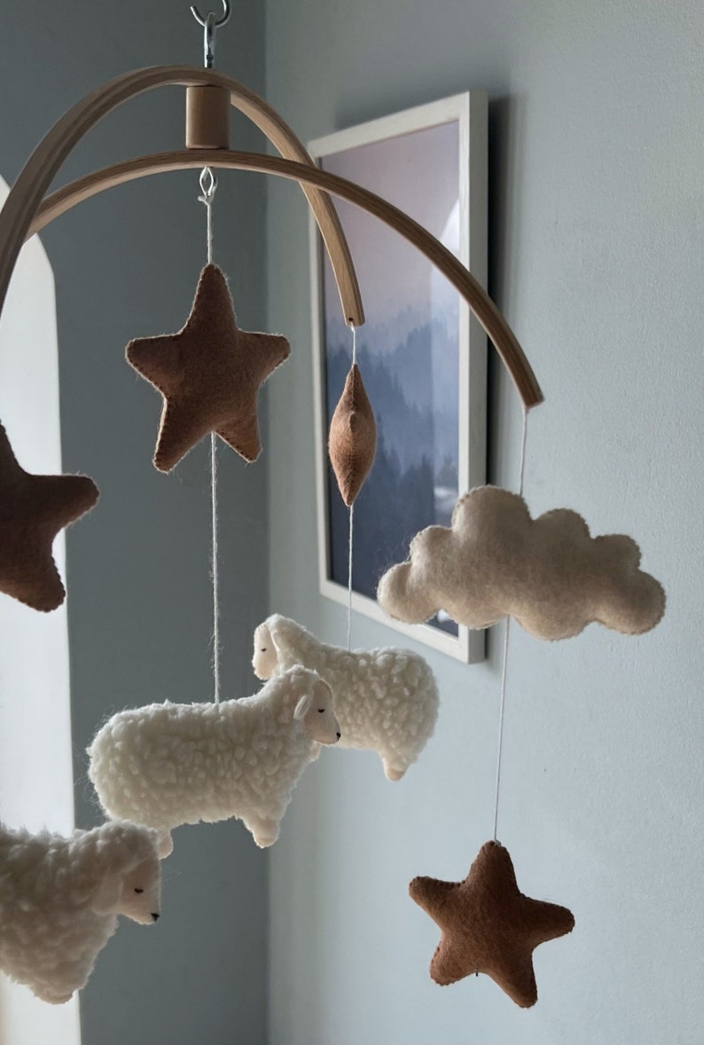 Sheep baby mobile, boho crib mobile, cot mobile, hanging mobile, stars crib mobile, sheep nursery decor, baby shower gift, neutral mobile zdjęcie 3
