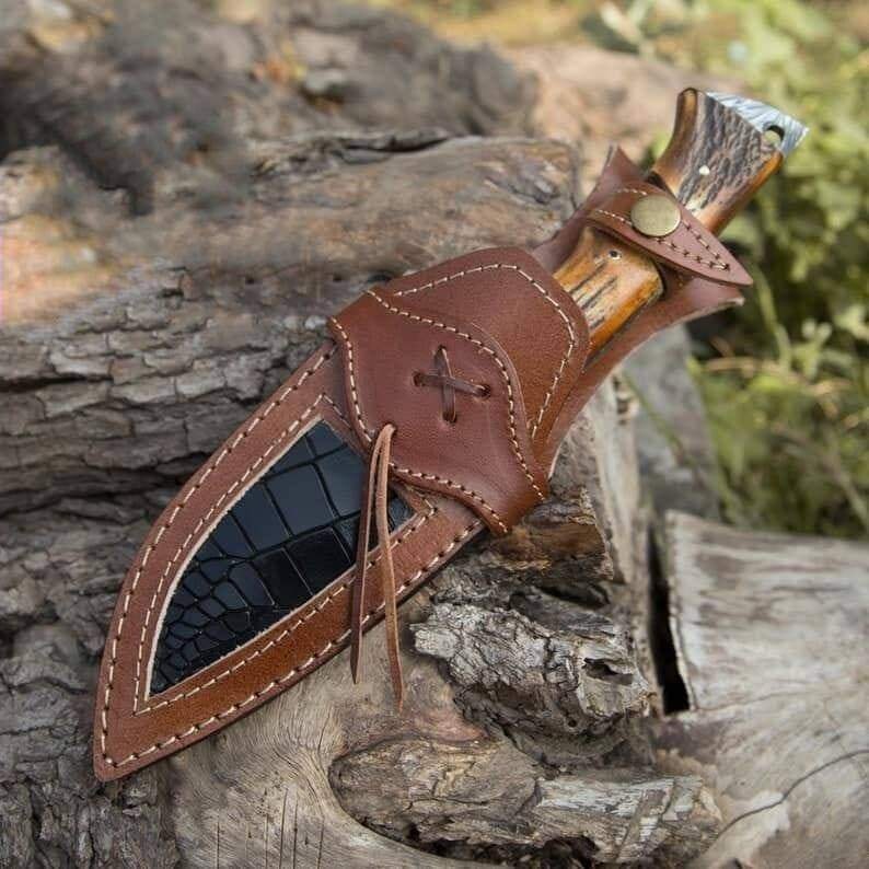 Premium Handmade Damascus Hunting Knife with Rosewood Handle - 10