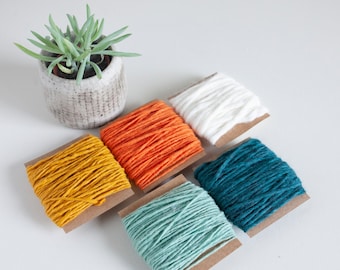 Merino wool palette bundle – soft wool fibers for weaving textures and creative textile projects