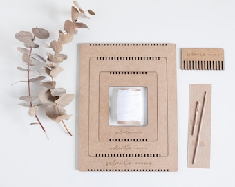 weaving loom set with 3 wooden frames – beginner kit for small tapestries, samples and creative fiber art projects. With PDF guide
