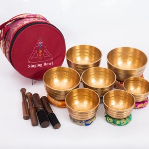 Handmade Tibetan Singing Bowl Set -Set of 7 Singing Bowls-Seven Chakra Sized Singing Bowl Set -Best for Yoga, Meditation & Mindfulness