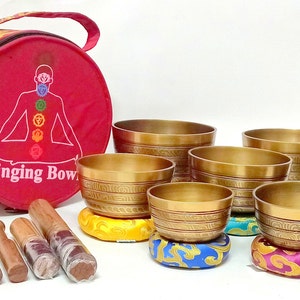 Natural 7 Chakra Singing Bowl Set -Set of 7 Singing Bowl -Chakra Carved Singing Bowl Set from Nepal -for Practice and Understand the Chakra.