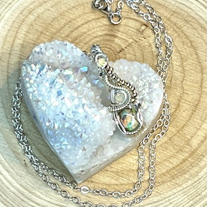 Zarte Anhänger Opal Opal Sterling und Gold Wire Wrapped