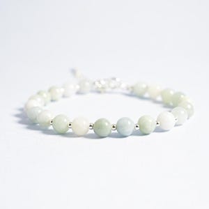 Bracciale in giada naturale. Bracciale fatto a mano con perline di giadeite da 6 mm. Bracciale in argento sterling/oro riempito, portafortuna e curativo.