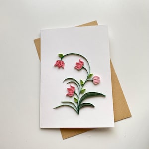 Handgemachte Karte mit Blumen, Quilling Technik - Personalisierbar - Grußkarte inkl. Umschlag