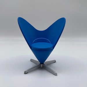 1:24 Scale Miniature Blue Heart Chair, Tiny Dollhouse Furniture, Capsule Toy Miniature, Doll Furniture, Living Room, Mid Century Modern