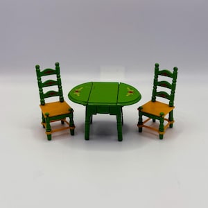 1:24 Scale Vintage Green Metal Drop-Leaf Table and Chairs with Floral Detail