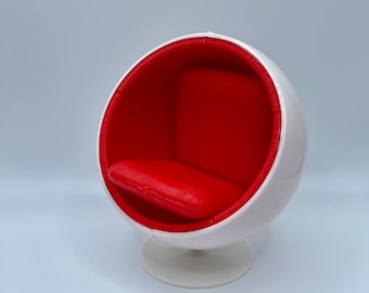 1:12 Scale Miniature Mid Century Modern Ball Chair, Egg Chair Designer Chair, MCM Dollhouse Chair in Red or Black, White Base Chair