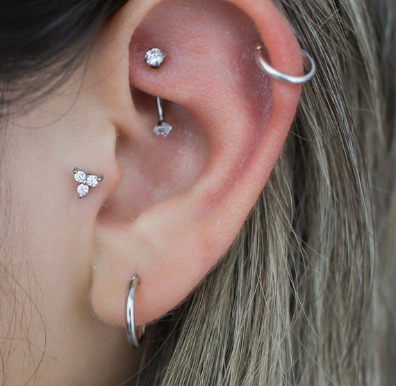 316L Surgical Steel 3 Flower Pink CZ Cartilage Ring Barbell 316L Surgical Steel 3 Flower Pink CZ Cartilage Ring Barbell