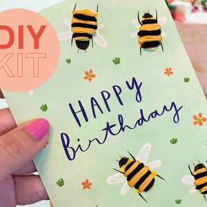 Carte d’anniversaire « Joyeux anniversaire » DIY Set, Carte postale illustrée, Carte pliée A6, Cadeau Mère, Petite amie, Soeur | Broderie, abeilles