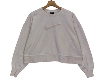 ナイキ スポーツウェア、トレンド クルー、ナイキ クロップ トップ、Y2K ジャンパー、ホワイト シャツ、刺繍