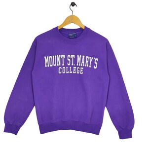 Sudadera de cuello redondo de Mount St Mary&#39;s College, estilo vintage pequeño, estilo deportivo MV, color morado, talla S