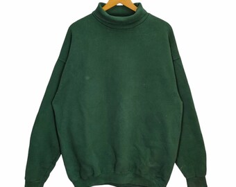 turtleneck sweatshirt