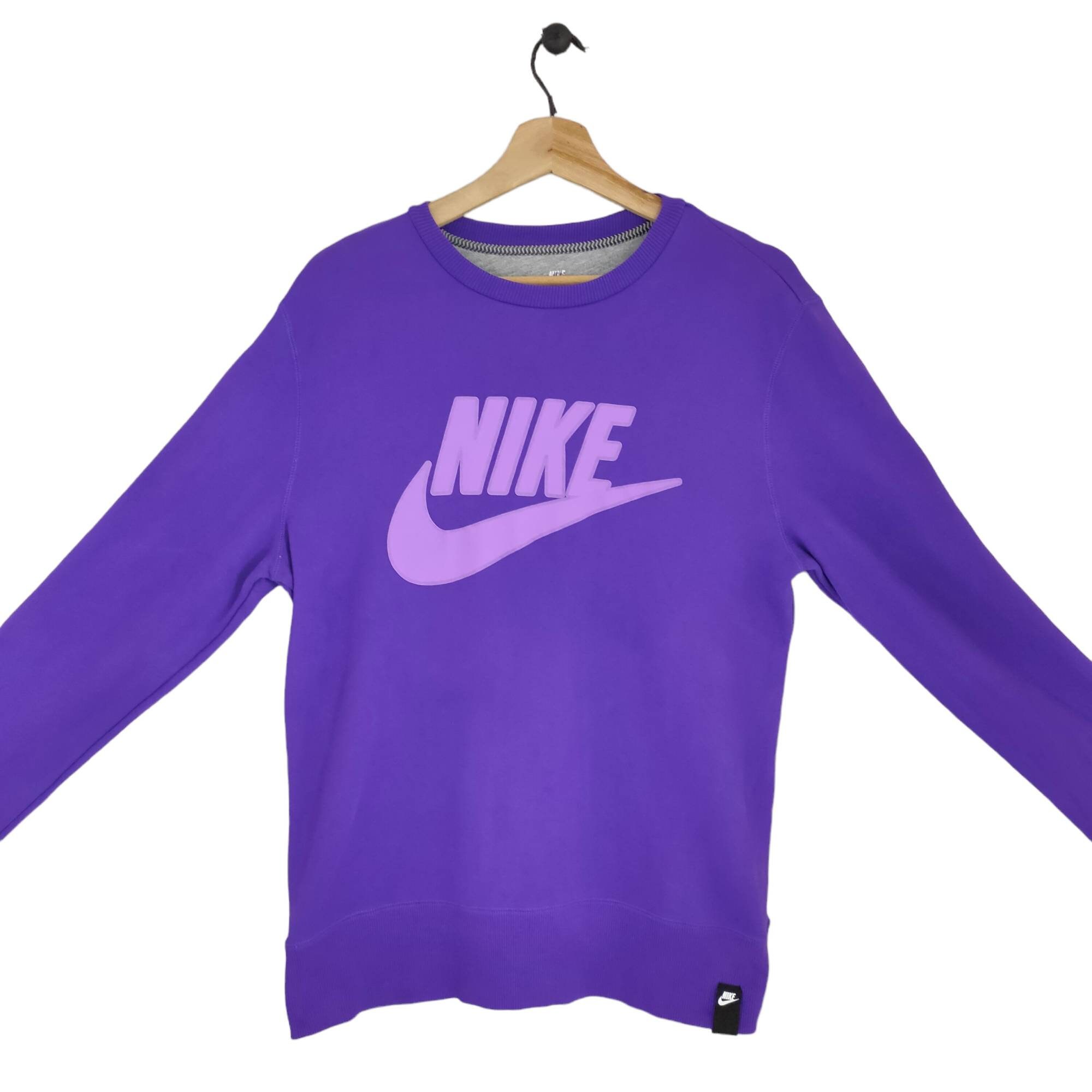 light purple nike sweatshirt