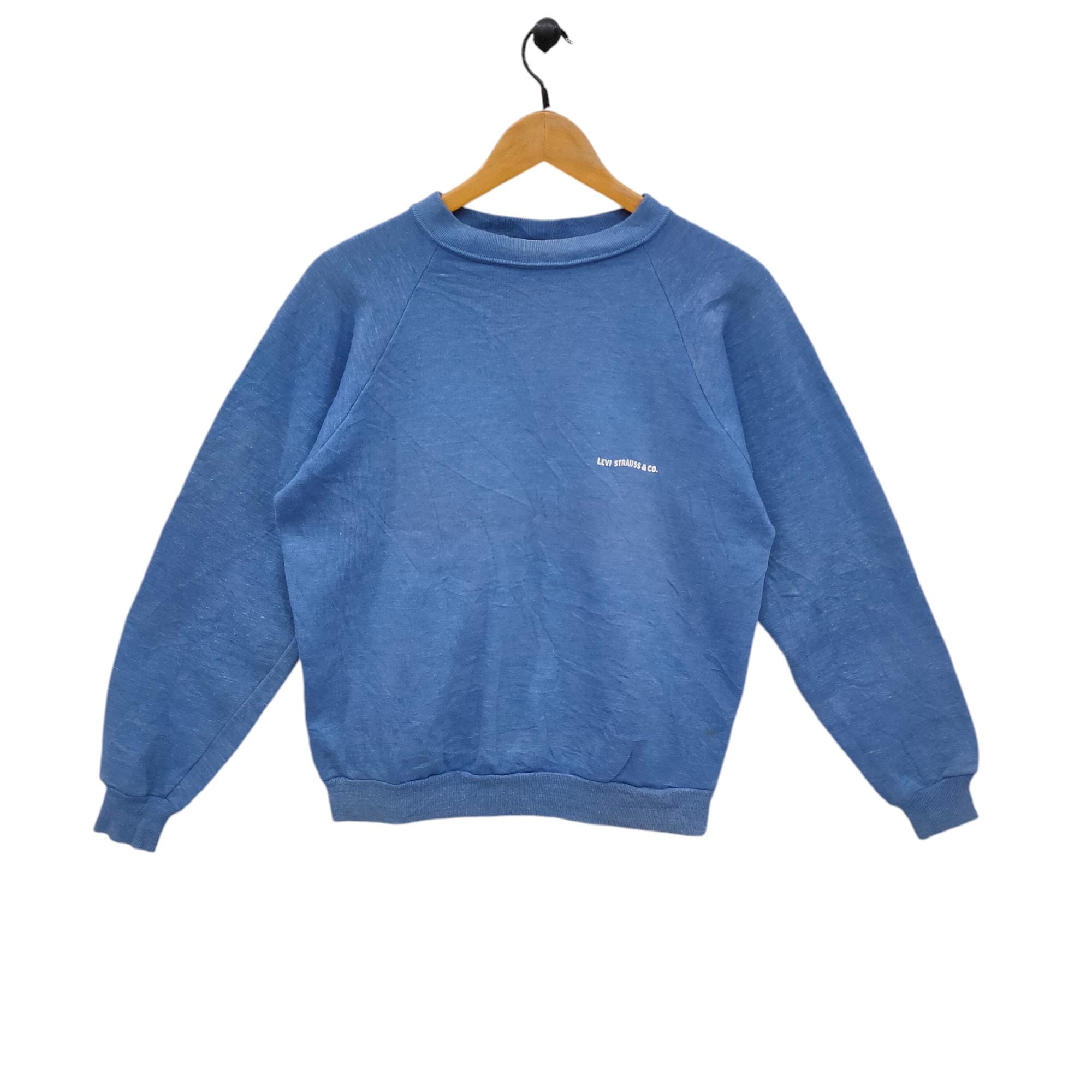 Vtg Levi's Raglan Sweatshirt Medium Vintage Levi Strauss & Co Sweater Jumper Crewneck Made in USA Blue Size M - Etsy Vtg Levi's Raglan Sweatshirt Medium Vintage Levi Strauss & Co Sweater Jumper Crewneck Made in USA Blue Size M - Etsy
