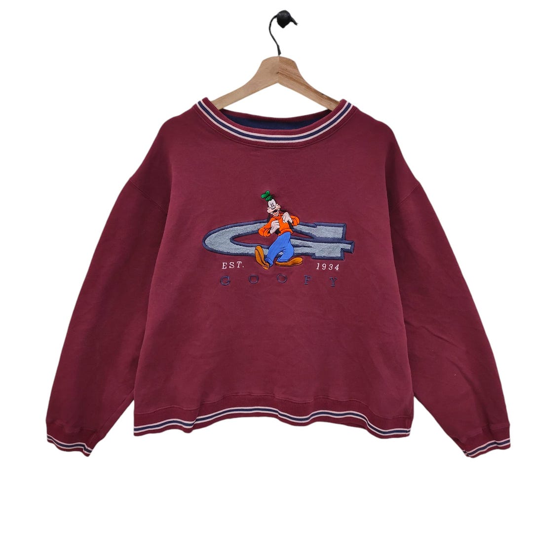 The Disney Store , Vintage Goofy Sweatshirt , Embroidery