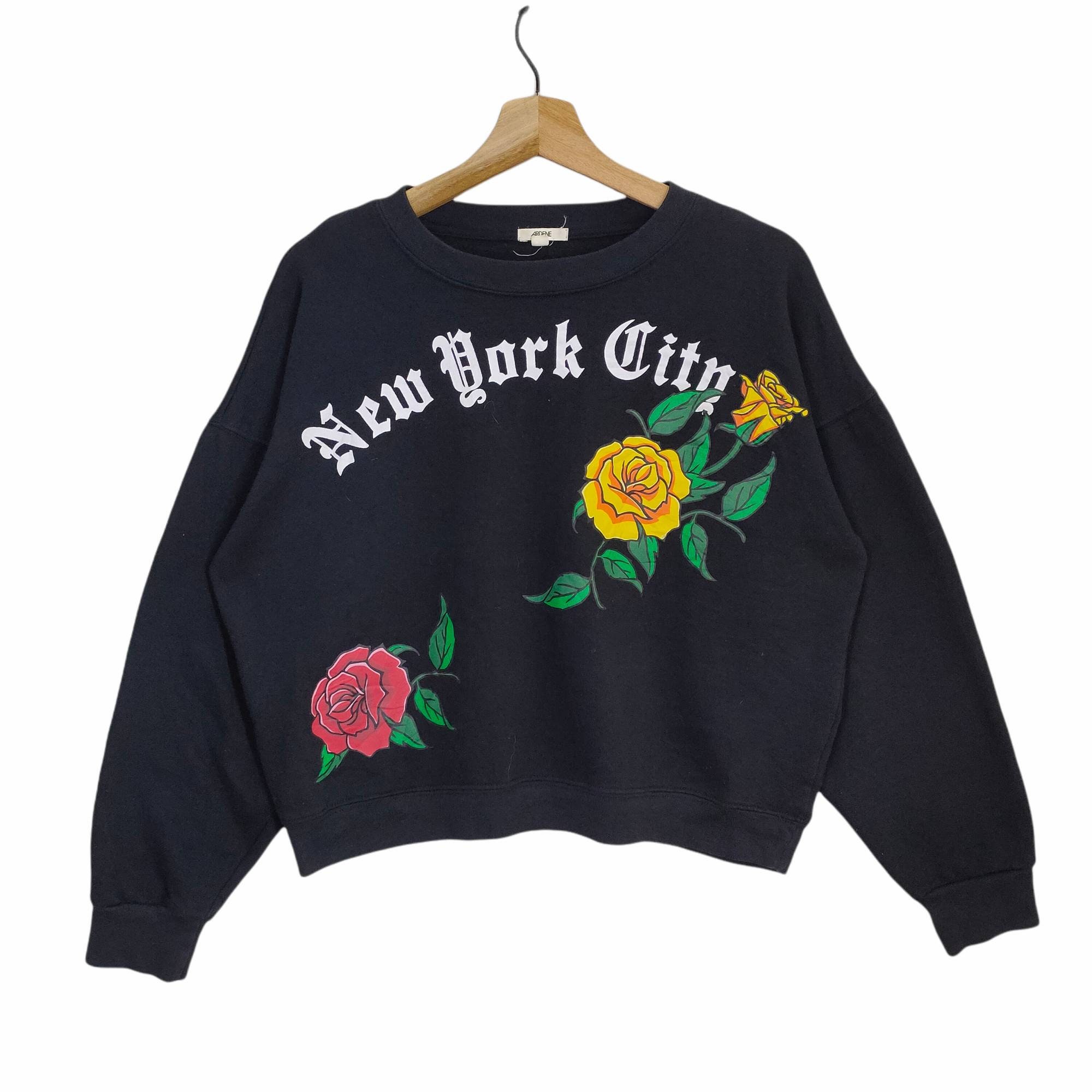 Floral Printed Crop Sweatshirt Large Vintage Style Rose New York City  Sweater Jumper Pullover Crewneck Black Womens Size L 
