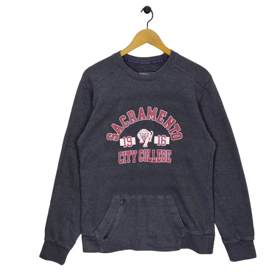 Y2K Sacramento City College Sweatshirt Medium Vintage Russell