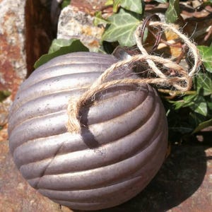 Tipia Christmas tree ornament with grooves