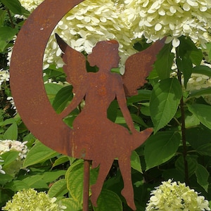 Edelrost Gartenstecker Engel im Mond 30 cm Gartendeko Rost Rostengel Dekoengel Rostdeko Metall