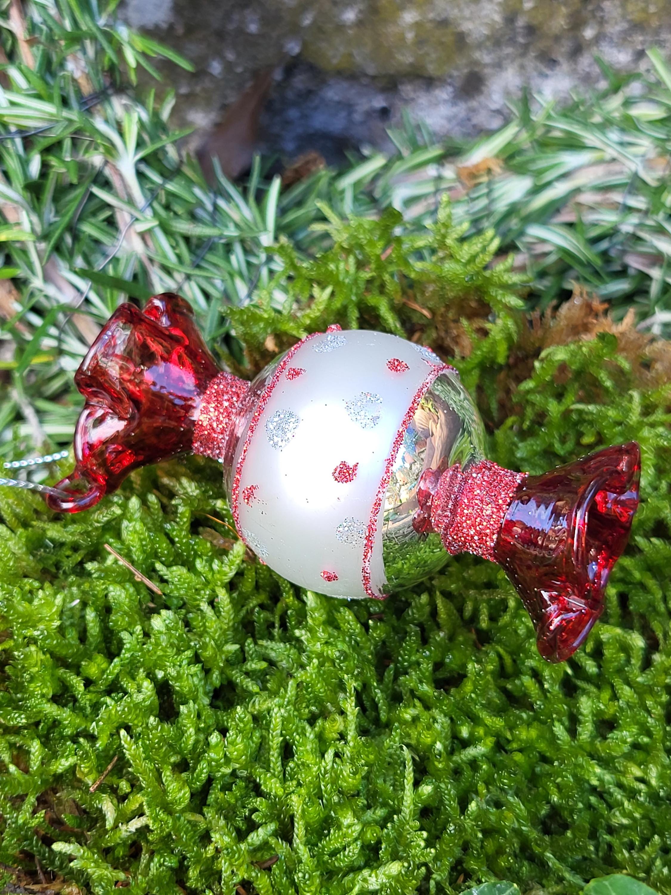 Weihnachtskarte Mit Niedlichen Weihnachtskugeln – 145x145 Mm, 350g/m², Recycelt, Aus Großbritannien
