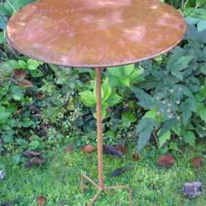 Telia geroeste metalen bistrotafel, 100 cm, tuindecoratie, metaal, roest, roestdecoratie