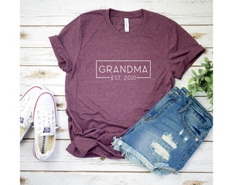 Promoted to Grandma Shirt, First Time Grandma, Grandma Shirt, Promoted to Grandma Tshirt, Grandma Reveal, Grandma 2021, mother's day