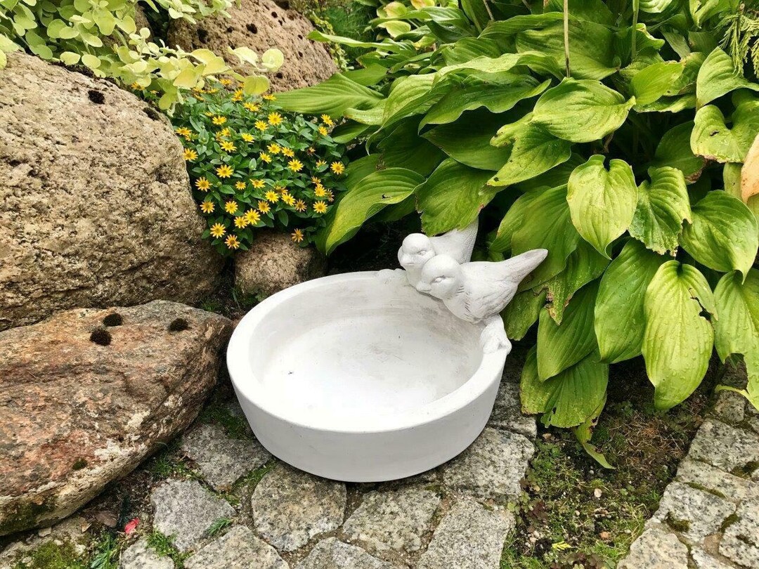 Stone Bird Bath Concrete Decor Bird Lover Gift Bird Garden Etsy