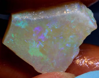 6,90 Karat Coober Pedy Weißer Opal Rough