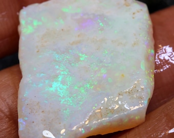 10.80 carats Coober Pedy White Opal Rough