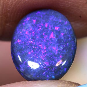 1.95 carats Black Opal Stone from Lightning Ridge