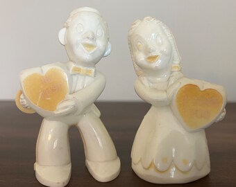 Vintage 1950&#39;s Girl & Boy Pair Rosbro Valentine Hearts Plastic Candy Containers, 3 1/4&quot; - Be Mine and To My Love