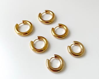 2 pcs Gold Plated titanium Chunky huggie Hoops, Earring findings supply, Round Gold plated non-tarnish Earring Hoops, Gold plated Earrings