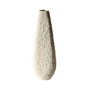 Peut inclure: Un vase texturé de couleur crème avec un col étroit et une forme de goutte d'eau. La surface présente une texture rugueuse et inégale. Le vase est un objet décoratif pour la décoration intérieure.