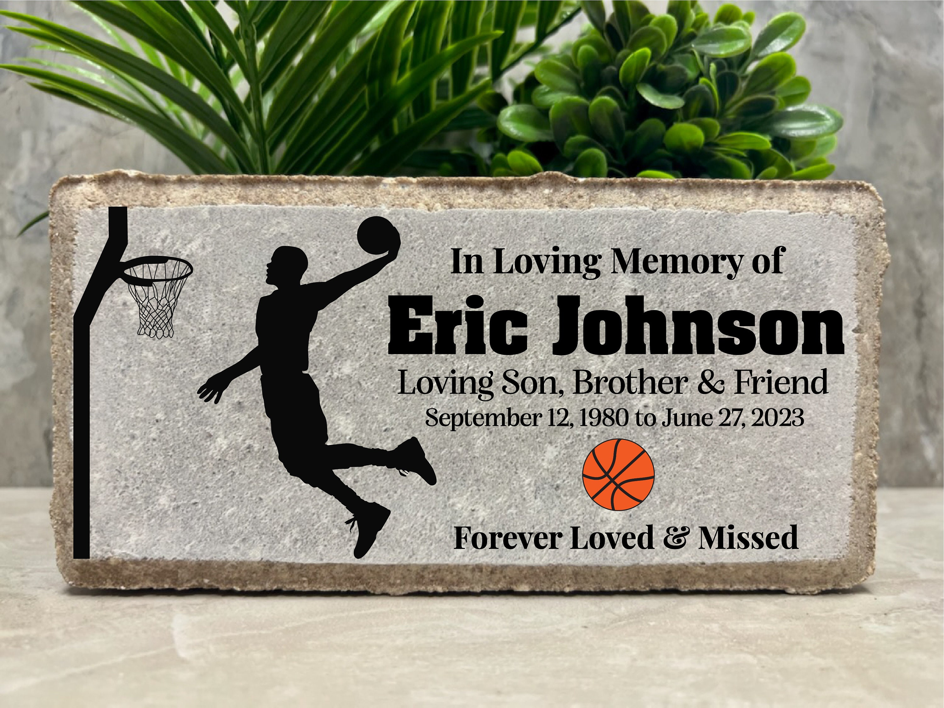 Lizard Pet Loss Memorial. Chameleon. Reptile. Lizard. 8x4 PERSONALIZED  Burial Marker. Brick. Tumbled Paver Stone Outdoor or Indoor. Sympathy 