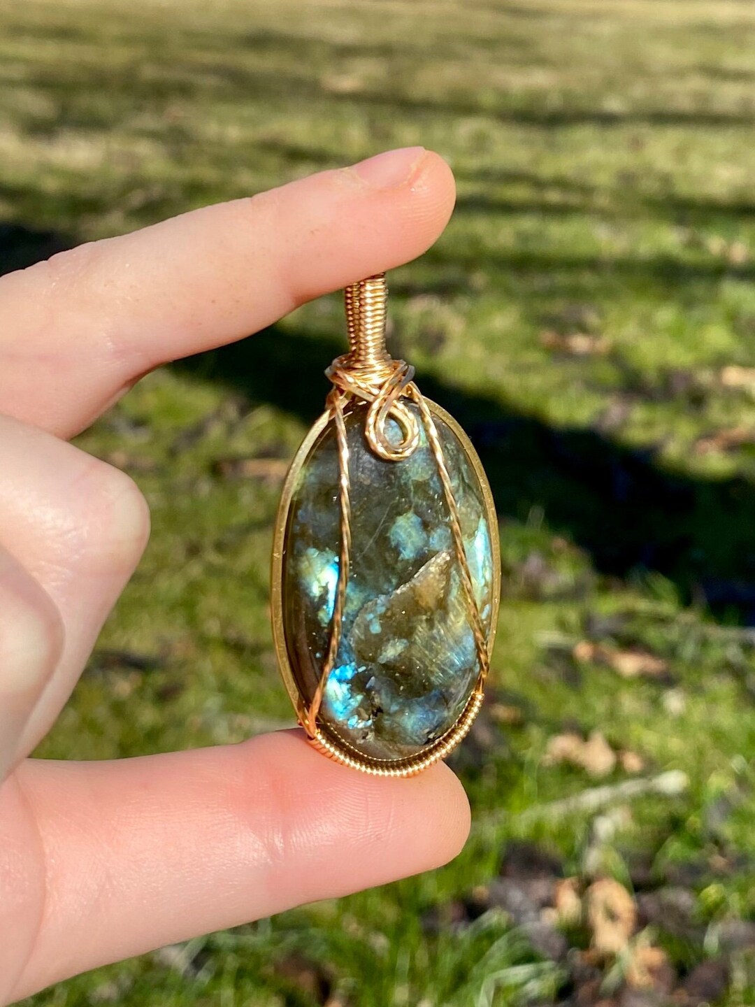 •METAMORPH• labradorite + gold necklace (18