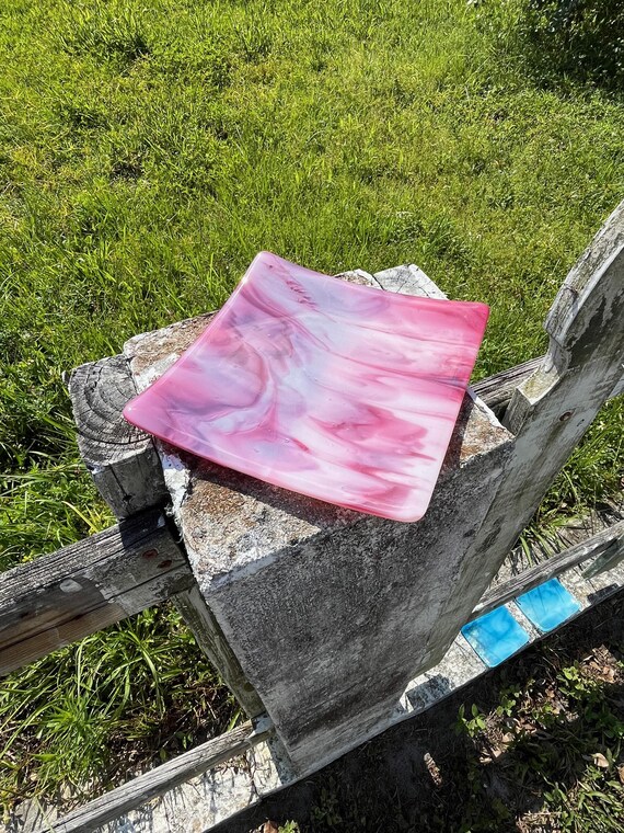 Pink and White Swirled Fused Glass Dish – 7x7 Opalescent Decorative Plate